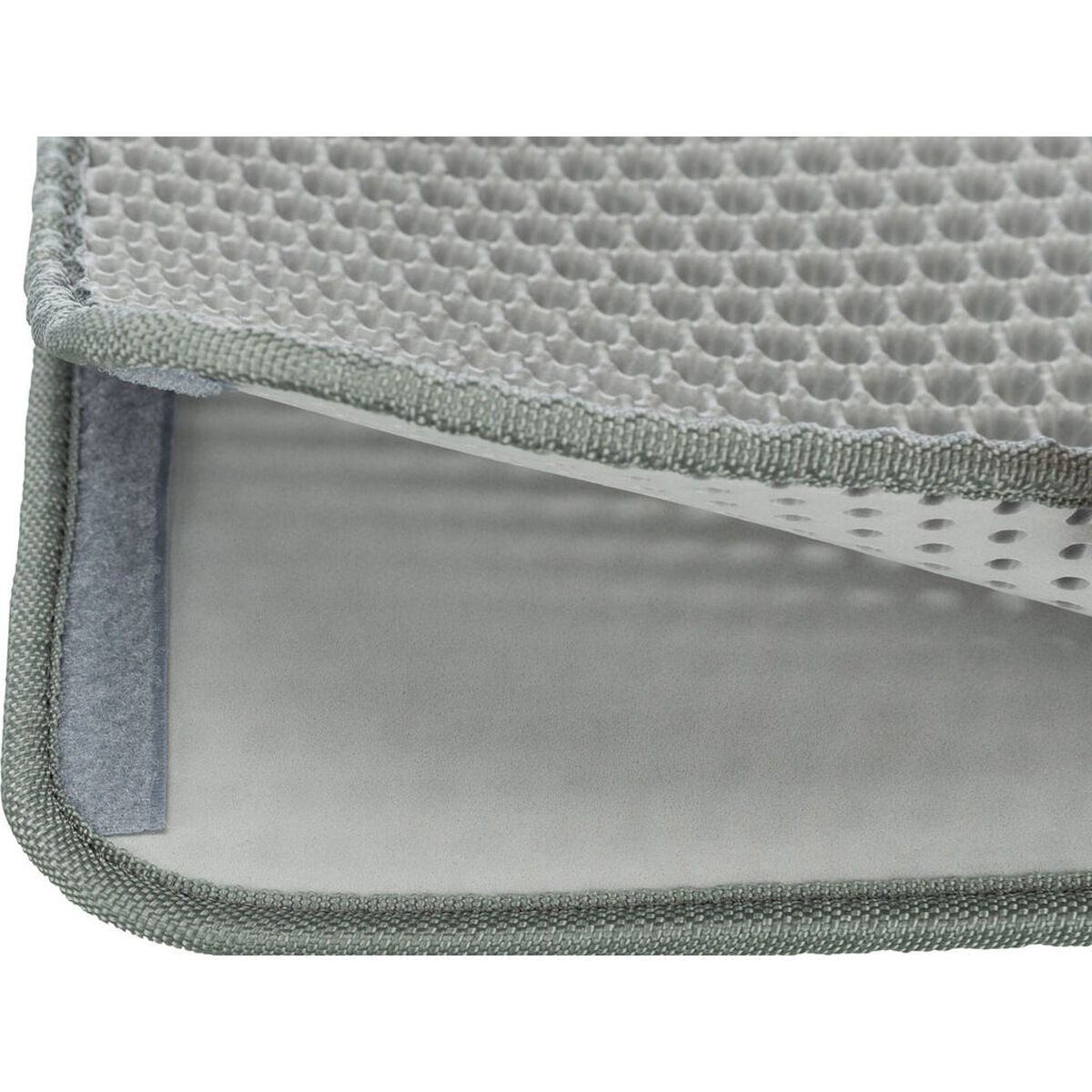 V6HE2A73C84DC15853E88A978C33E312E5CR7451036P9