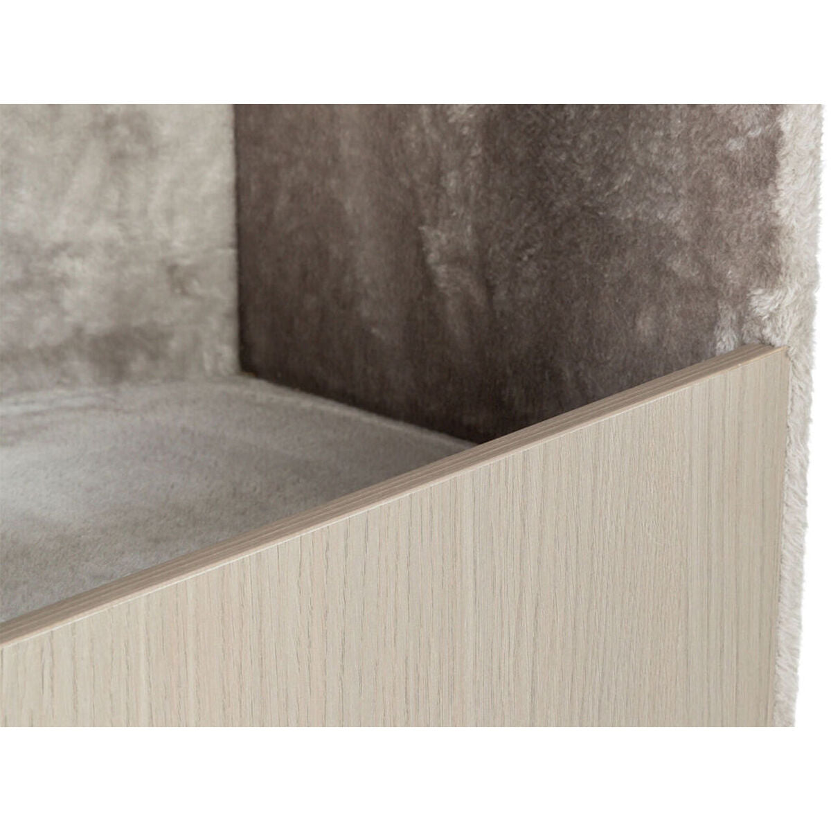 V2HB1C26BDB4FA01B5E0A8AD4C43A37B93DR7640013P4