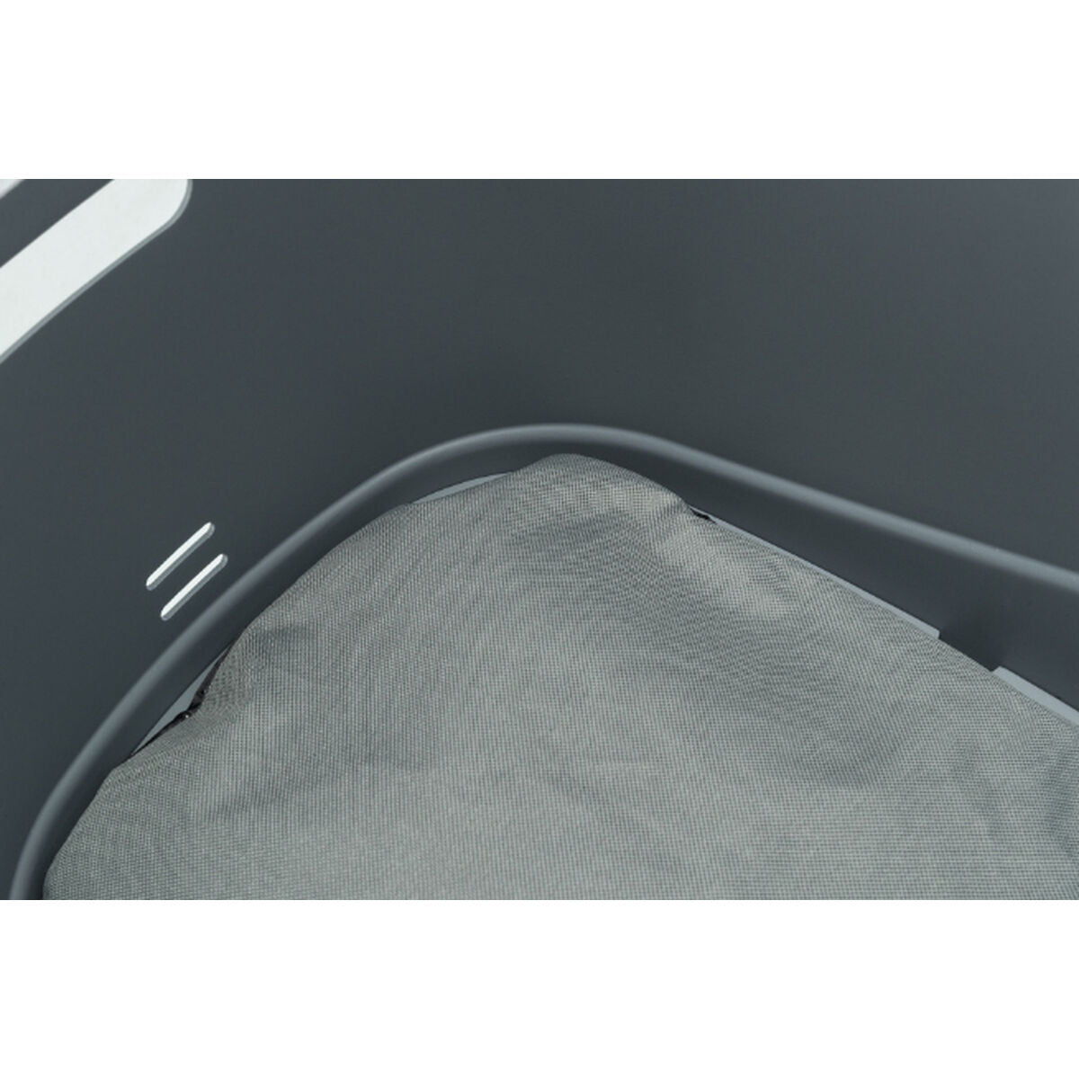 V8H4B74125FBDE90196BF5147BB6D070F93R6401399P9